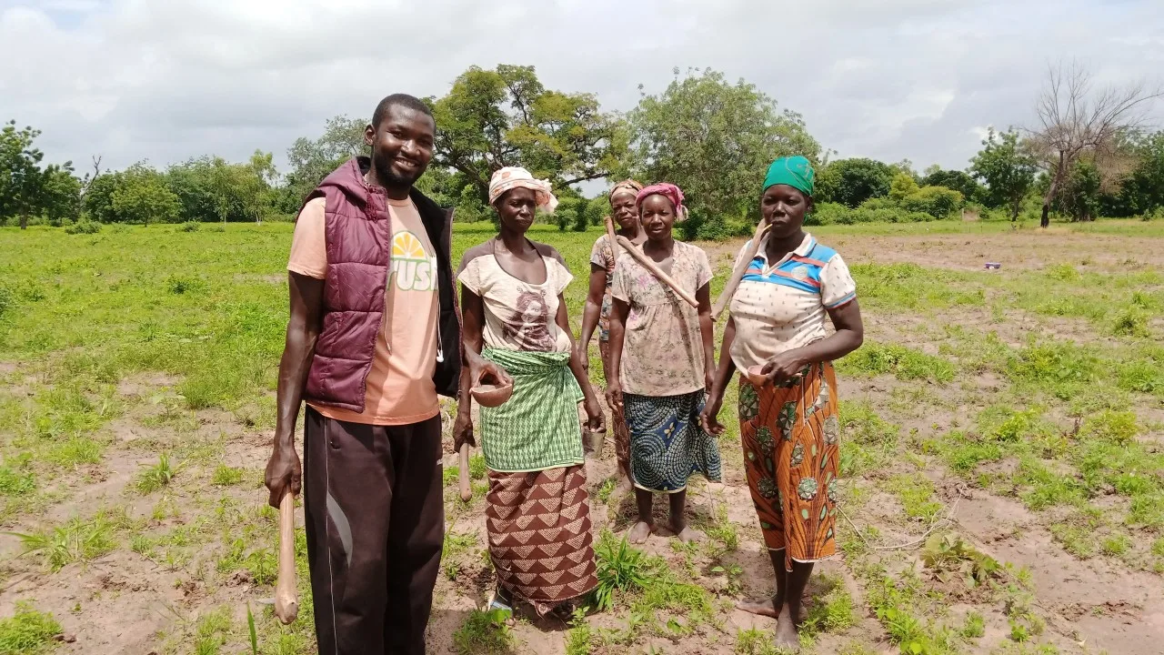 Issouf Safo Kone with members of AN KA SININASIGI in Bobo-Dioulasso, Burkina Faso